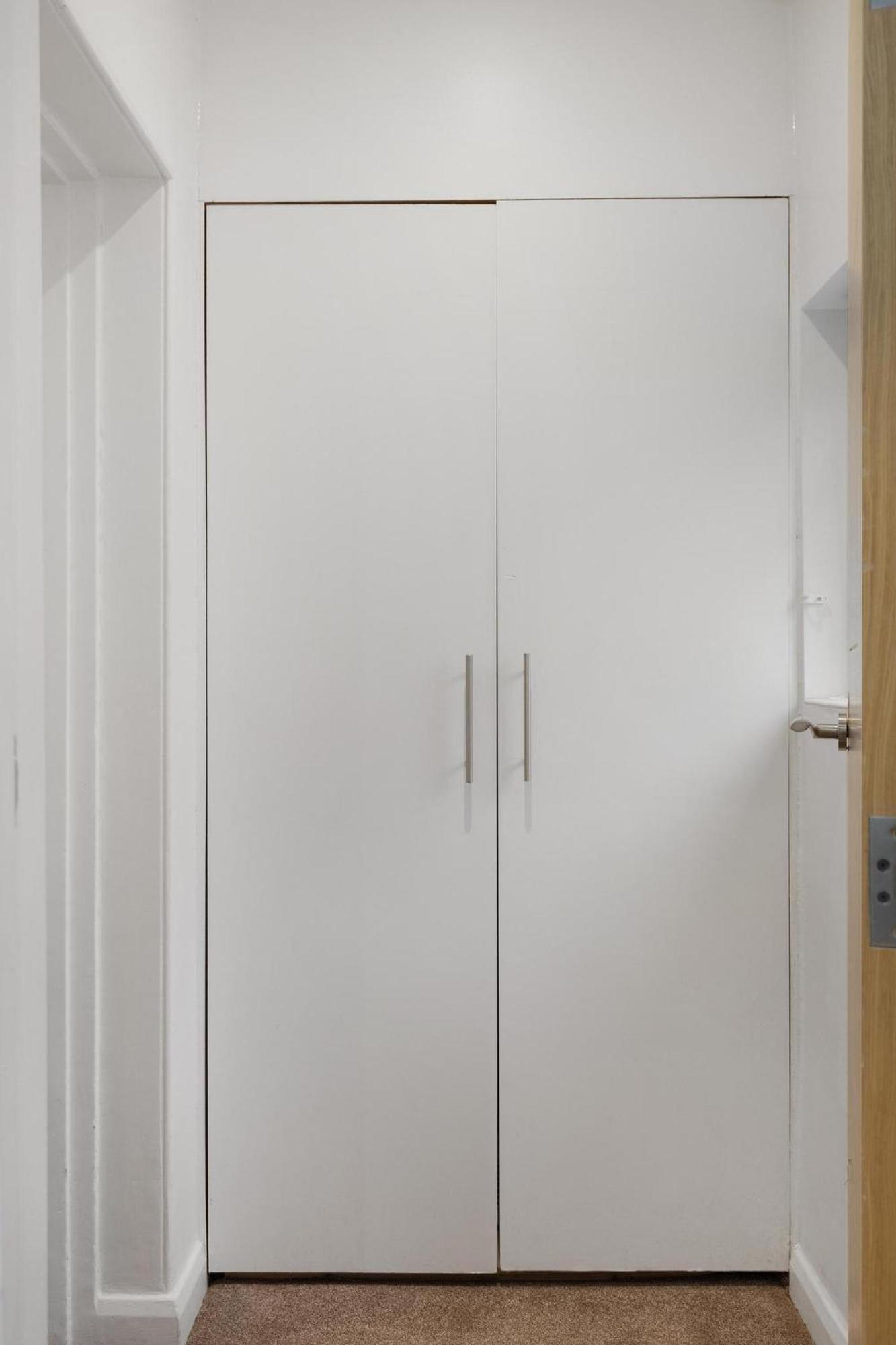 Central And Modern One Bedroom Flat อ็อกซ์ฟอร์ด ภายนอก รูปภาพ