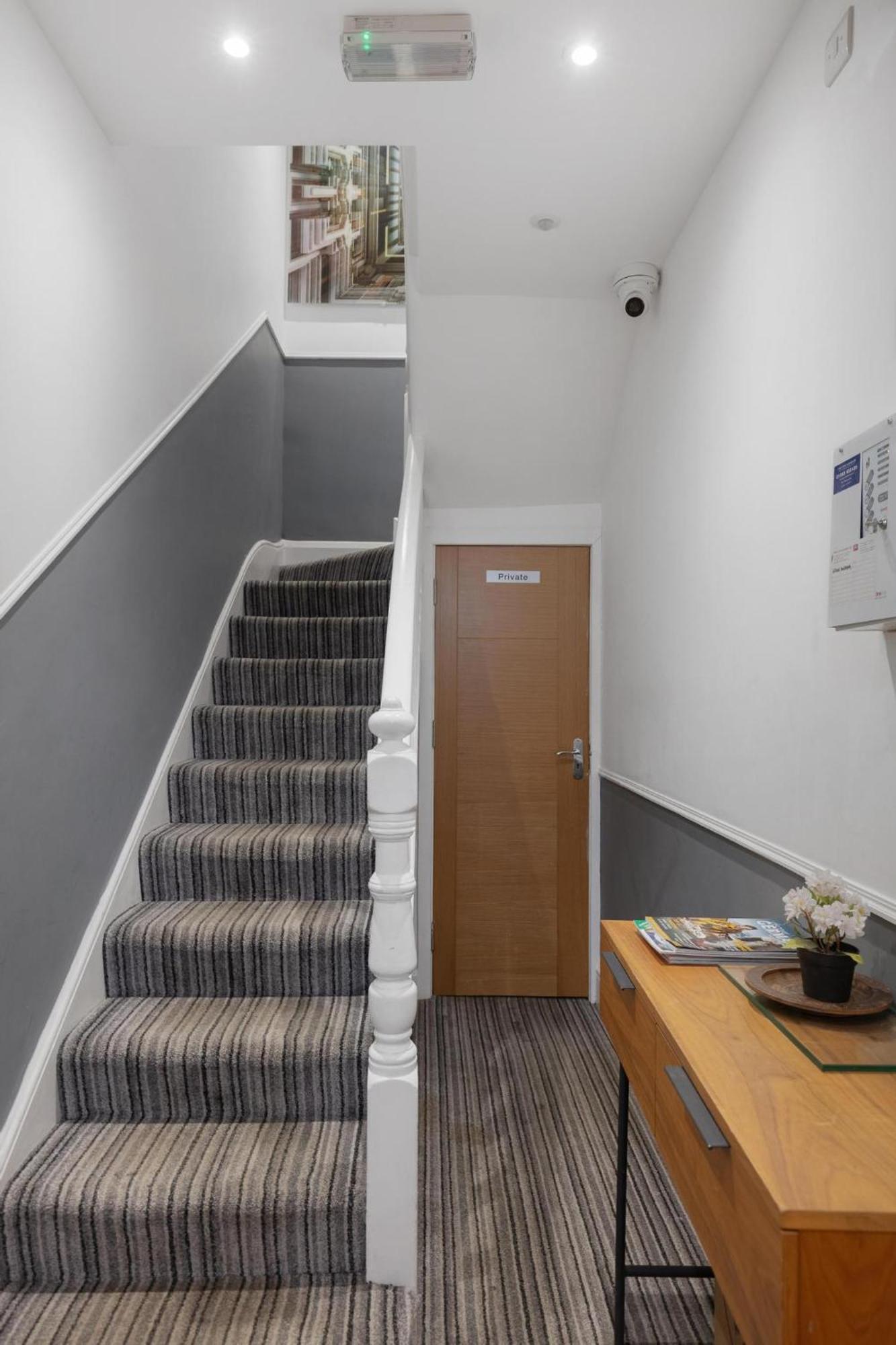 Central And Modern One Bedroom Flat อ็อกซ์ฟอร์ด ภายนอก รูปภาพ