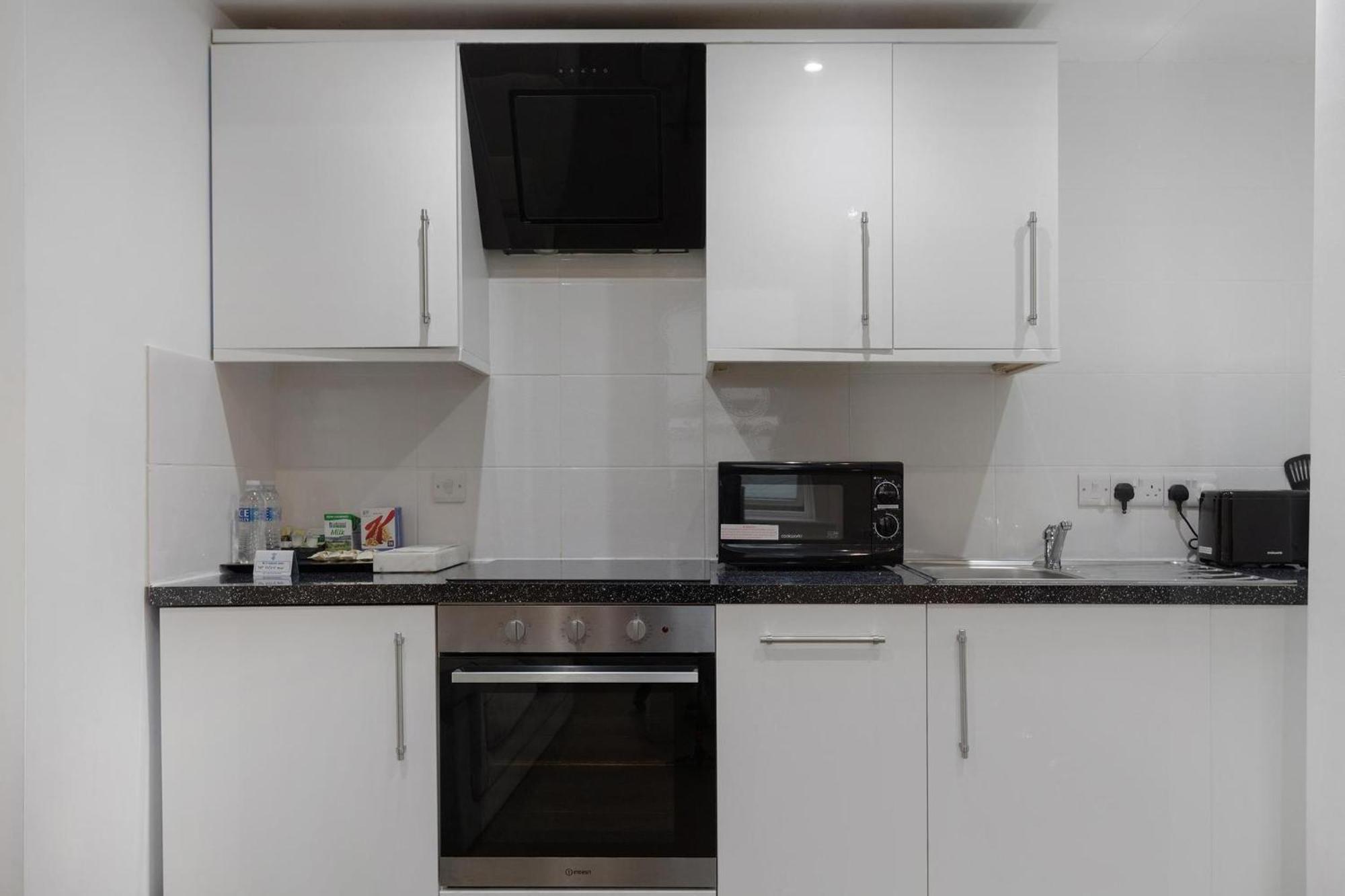 Central And Modern One Bedroom Flat อ็อกซ์ฟอร์ด ภายนอก รูปภาพ